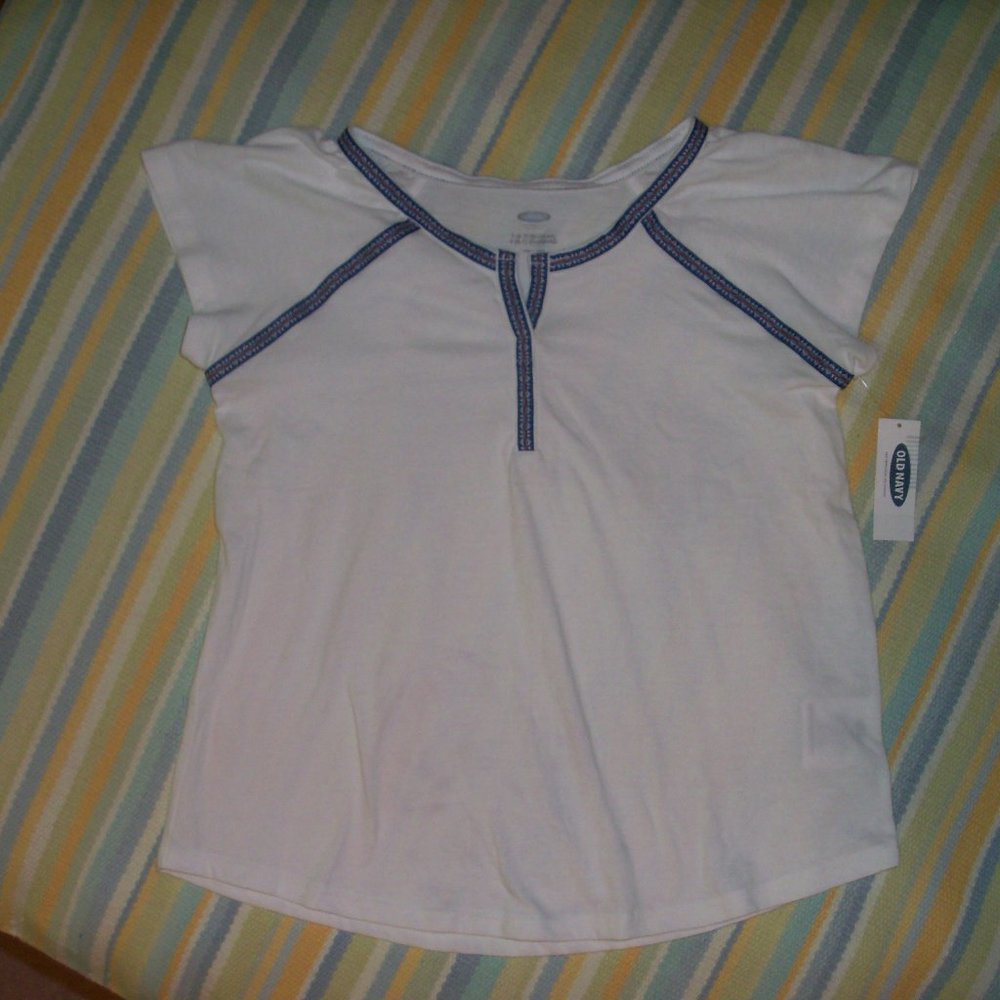 🛍️ BUNDLE ONLY - New Girls Old Navy White Top 6/7